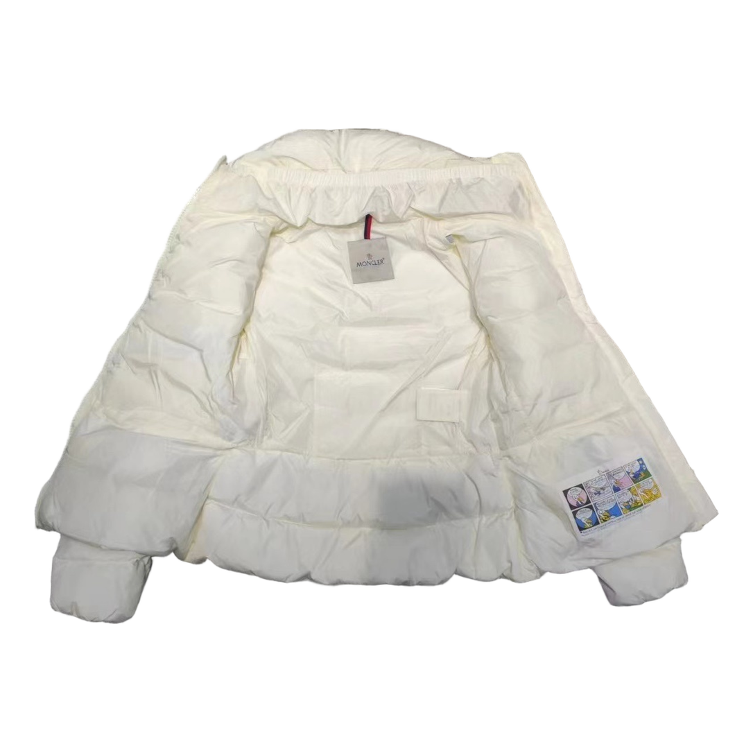 Moncler Drawstring-Waist Stand-Collar Puffer Jacket in Ivory